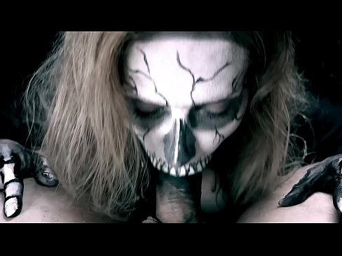 ❤️ Zazavavy demonia minono akoho amin'ny vavany mainty sy mitelina kibo. Sluts amin'ny mg.pornmega.ru ️❤