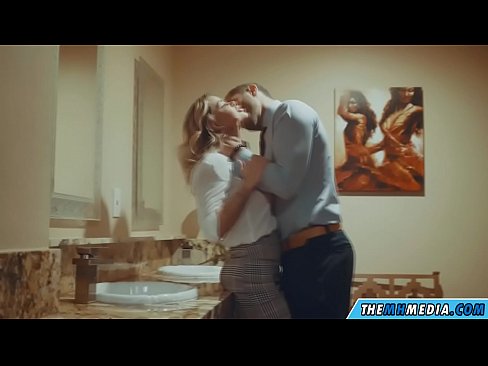 ❤️ Rehefa mamitaka anao ao amin'ny trano fidiovana ho an'ny besinimaro ny blonde be busty Sluts amin'ny mg.pornmega.ru ️❤